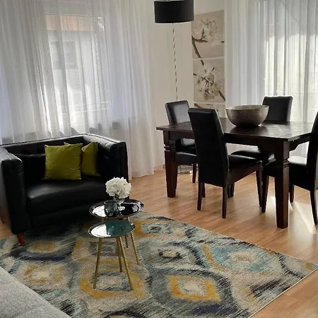 Cosy Auf Zeit Apartmán *